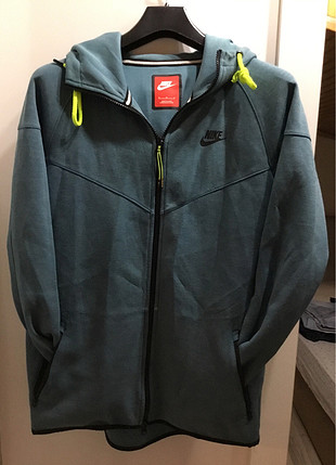 m Beden mavi Renk Orjinal nike fermuarlı hırka