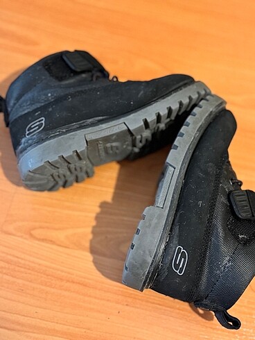 Skechers 26 numara bot