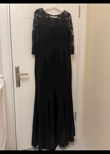 Uzun Siyah Dantel Detaylı Abiye Elbise - Görsel 3