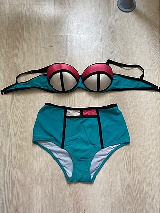 Yüksek bel bikini