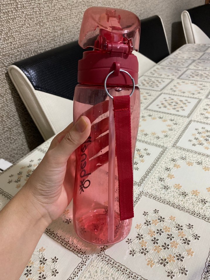 Renkli Pembe Benetton Su Şişesi - Görsel 4