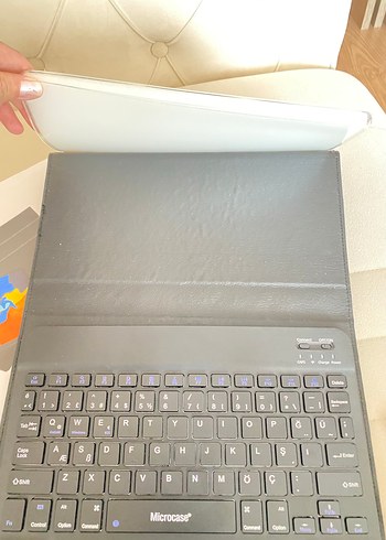 Diğer Gri Microcase Tablet Klavye Kılıfı