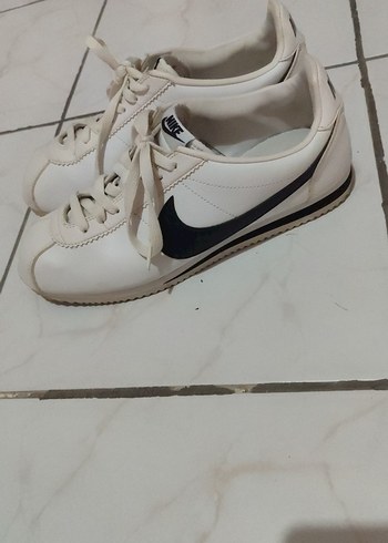 Beyaz Nike erkek Spor Ayakkabı - Görsel 4