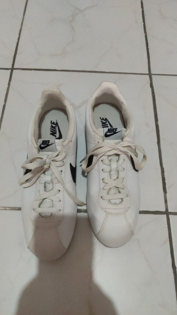 Beyaz Nike erkek Spor Ayakkabı - Görsel 2