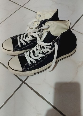Siyah Beyaz Yüksek Tabanlı Spor Ayakkabı