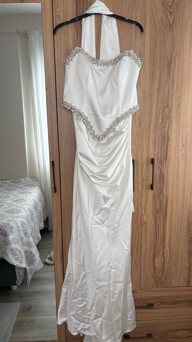 Straplez Beyaz Balık Gelinlik - Görsel 2