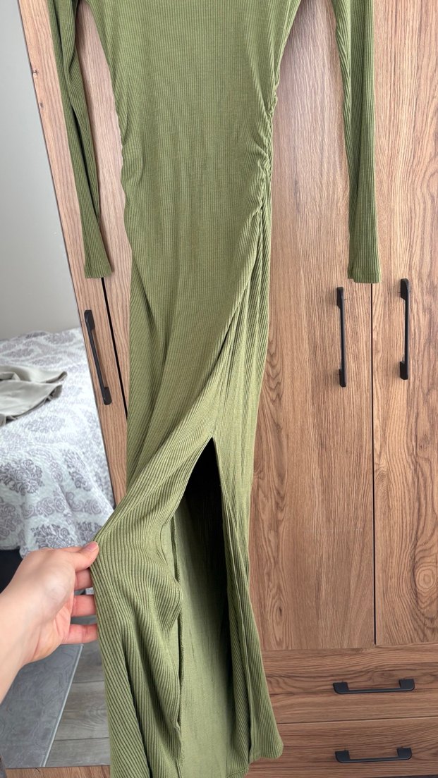 Drapeli Yüksek Yaka Uzun Kollu Haki Elbise - Görsel 3