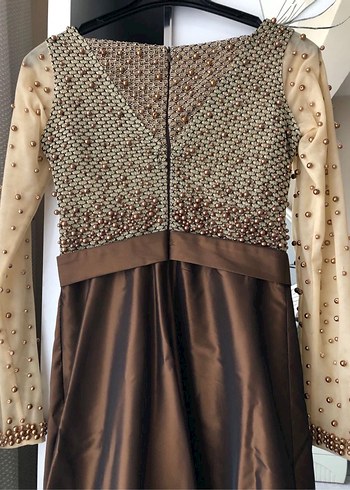 İnci İşlemeli Bej Uzun Abiye Elbise - Görsel 5