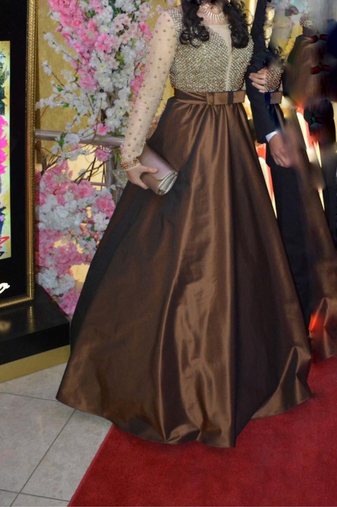 İnci İşlemeli Bej Uzun Abiye Elbise - Görsel 3