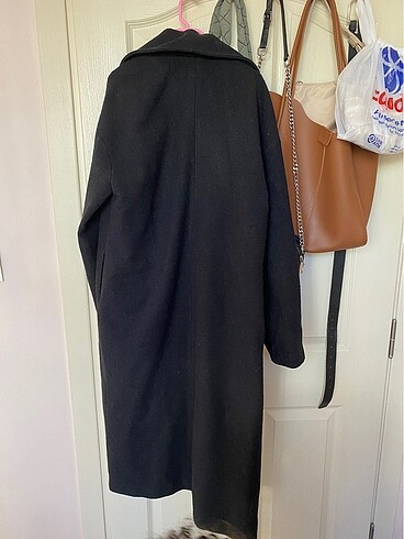 34 Beden siyah Renk trendyol oversize kaşe kaban