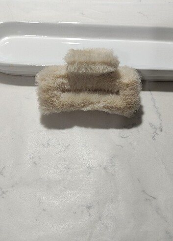 Beden Pufy peluş mandal toka