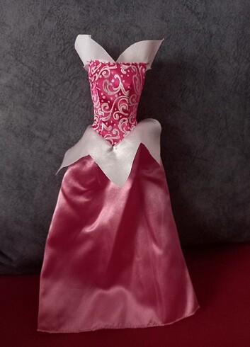 Barbie elbise 