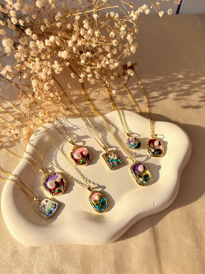 Renkli İşlemeli Pinterest Midi Kolye - Görsel 2