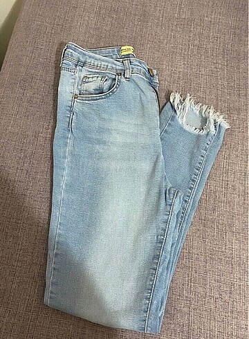 Paça detaylı jean