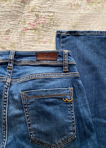 American Vintage düşük bel ispanyol paça jean