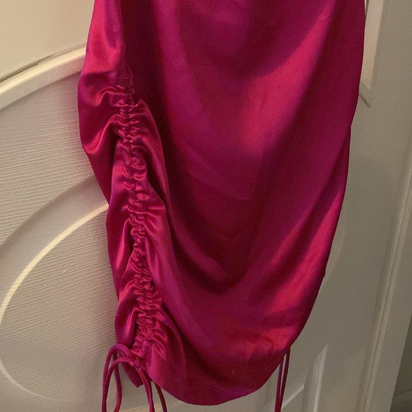 Fuşya Saten Drapeli Mini Elbise — görsel 4/6