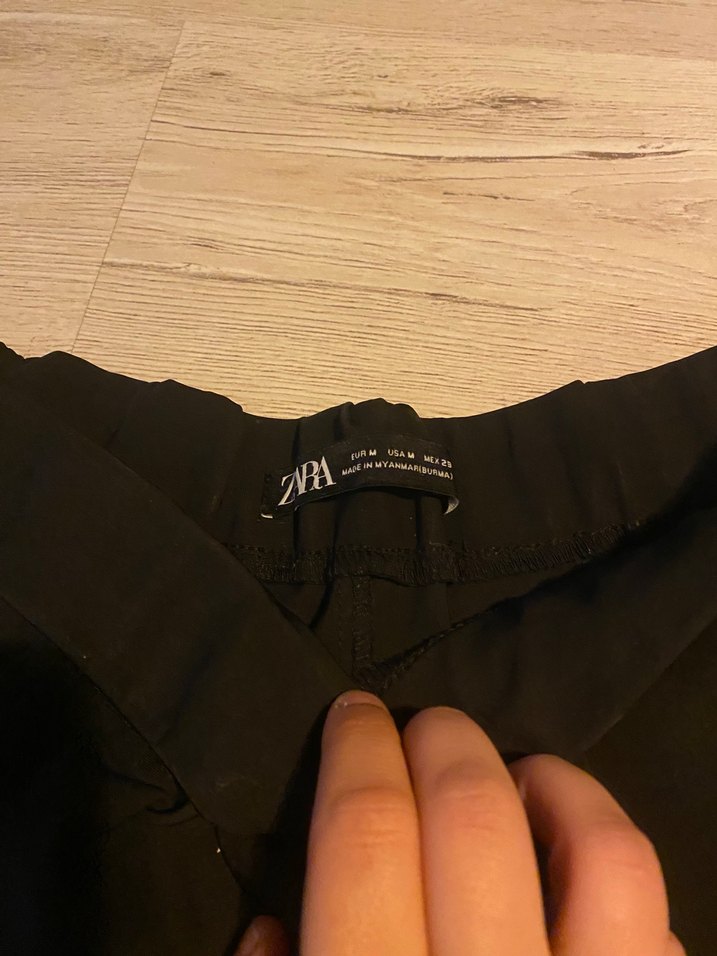 Şık Siyah Yüksek Bel Pantolon — görsel 2/8