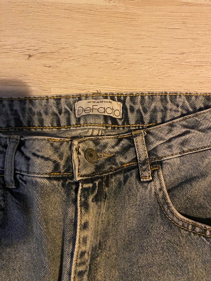Açık Mavi Rahat Kesim Denim Jean — görsel 3/8