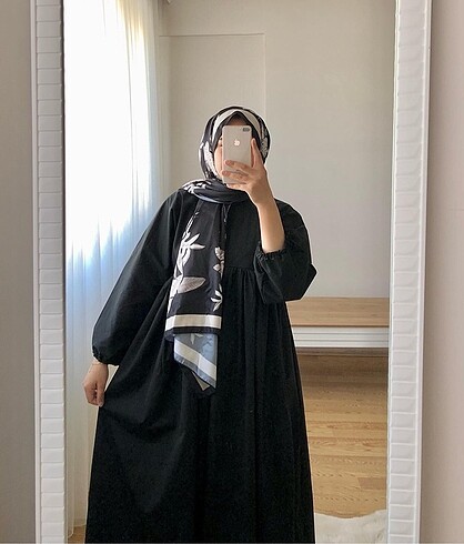 Siyah elbise