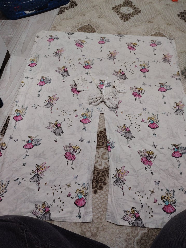 Fiyonklu Beyaz Baskılı Bebek puset örtüsü - Görsel 3