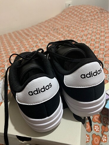 38 Beden siyah Renk Adidas sıfır orjinal sneaker