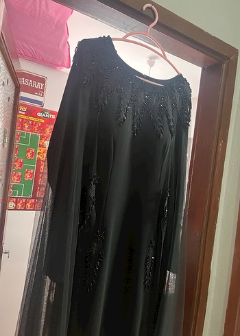 Abiye Uzun Siyah Nakışlı Ve Boncuk Detaylı Elbise