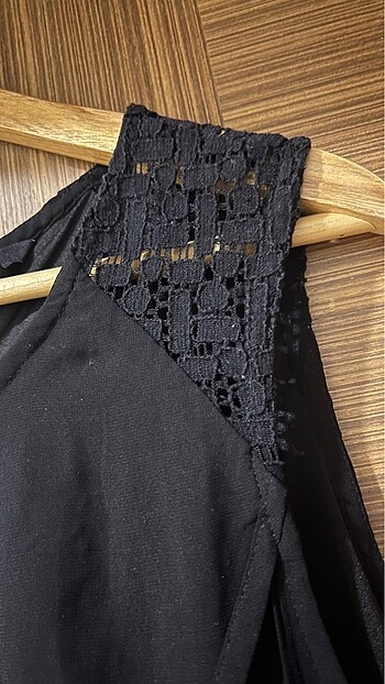 H&M Siyah kolsuz elbise