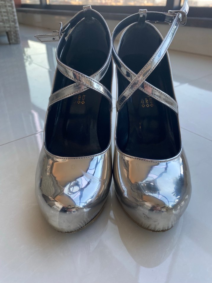 Gümüş Ayna Ayakkabı - Görsel 2