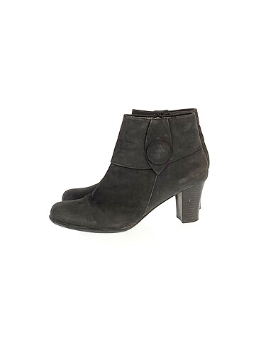PreLoved Bot %70 İndirimli.
