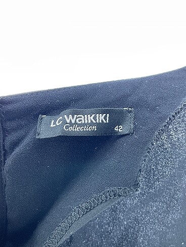 40 Beden siyah Renk LC Waikiki Bluz %70 İndirimli.