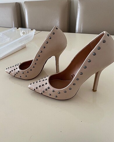 Cok sik stiletto