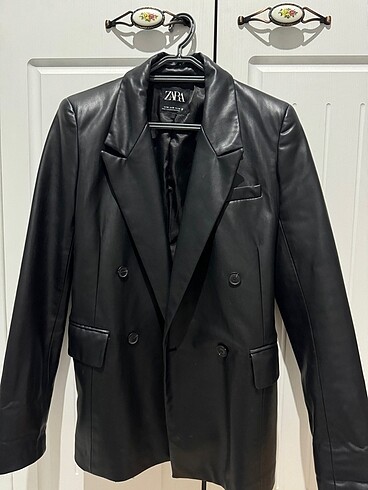 xs Beden siyah Renk Zara deri blazer