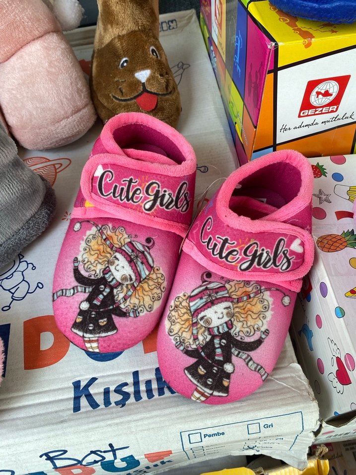 Kız Çocuk Pembe Baskılı Sıcak Ev Terliği - Görsel 2