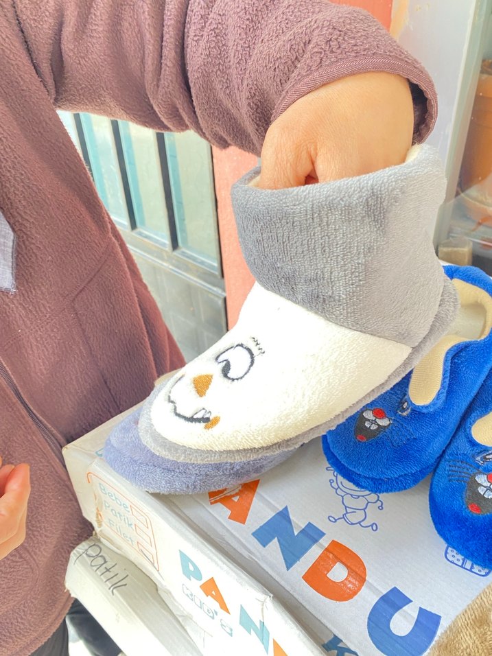 Nakışlı Örgü Kız Çocuk Ev Terliği - Görsel 4