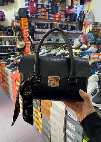 American Vintage Sik Siyah Deri Gorunumlu El Cantasi