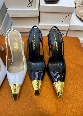 Beyaz Tokalı Kadın Stiletto Topuklu Ayakkabı - Görsel 2