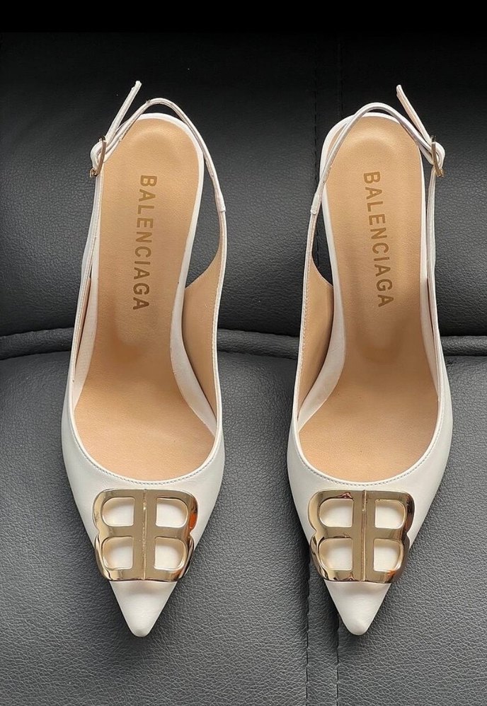 Beyaz Tokalı Kadın Stiletto - Görsel 3