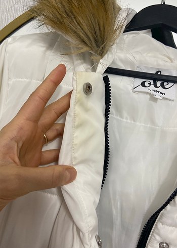Beyaz Kürk Detaylı Kadın Kışlık Mont - Görsel 5