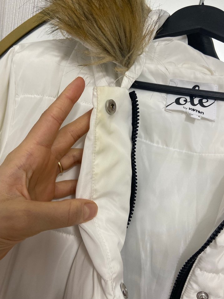 Beyaz Kürk Detaylı Kadın Kışlık Mont - Görsel 5