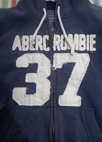 Abercrombie & Fitch M beden hırka sadece fermuarı biraz zor kapanıyor