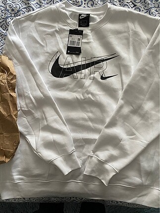 Nike sweatshirt