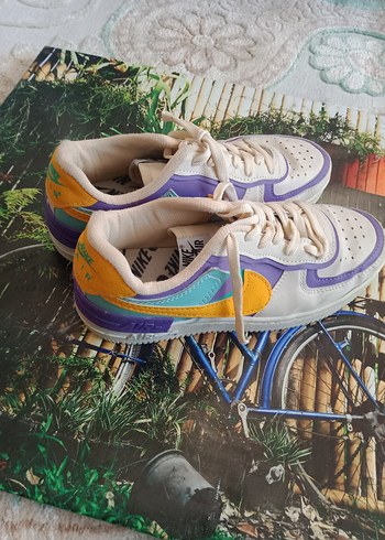 38 Beden mor Renk Nike Mor Bağcıklı ve Cırt Cırtlı Spor Ayakkabı