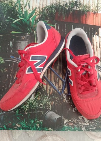 New Balance Kırmızı Kadın Spor Ayakkabı