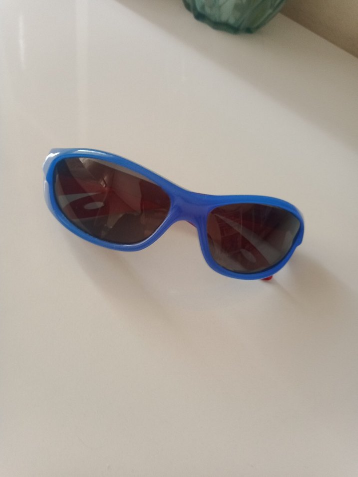 Renkli erkek çocuk  Spor Güneş Gözlüğü - Görsel 2