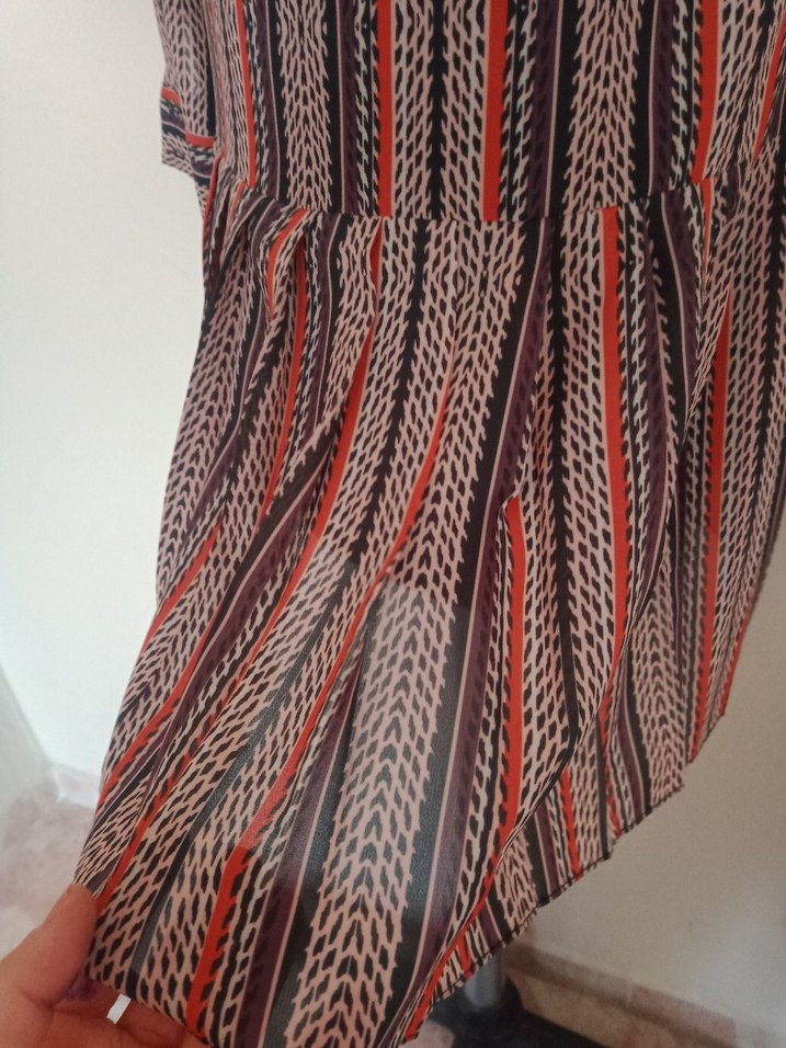 altı pileli astarlı bol kesım tül elbise - Görsel 3