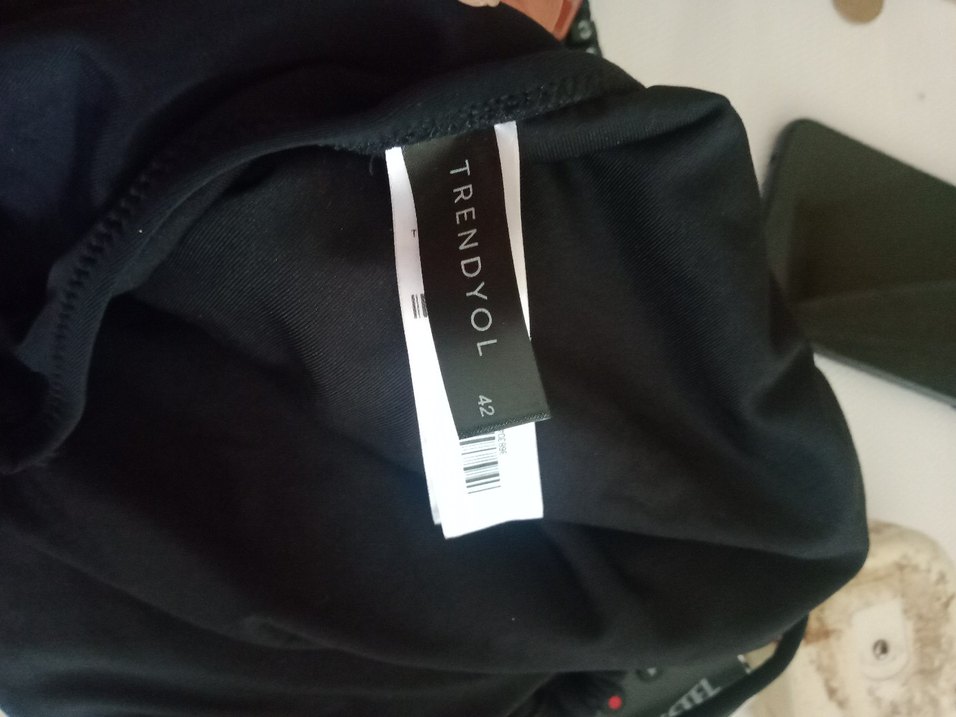 Siyah Drapeli İnce Askılı Mini Mayo - Görsel 5