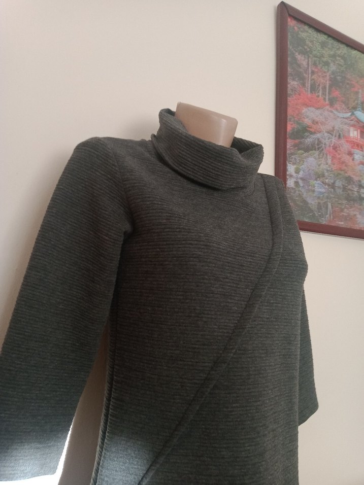 Gri  Yüksek Yakalı  Elbise - Görsel 2