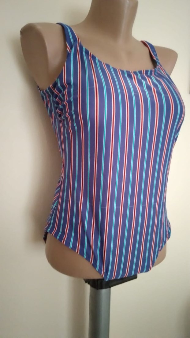 Çizgili Renkli Kadın Mayo - Görsel 2