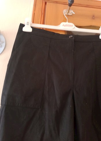 Siyah Pamuklu Kemerli Kadın Bermuda Şort - Görsel 3