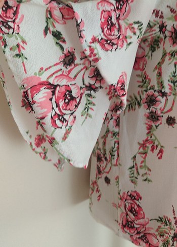 Pembe Çiçekli Volanlı Bohem Bluz - Görsel 3